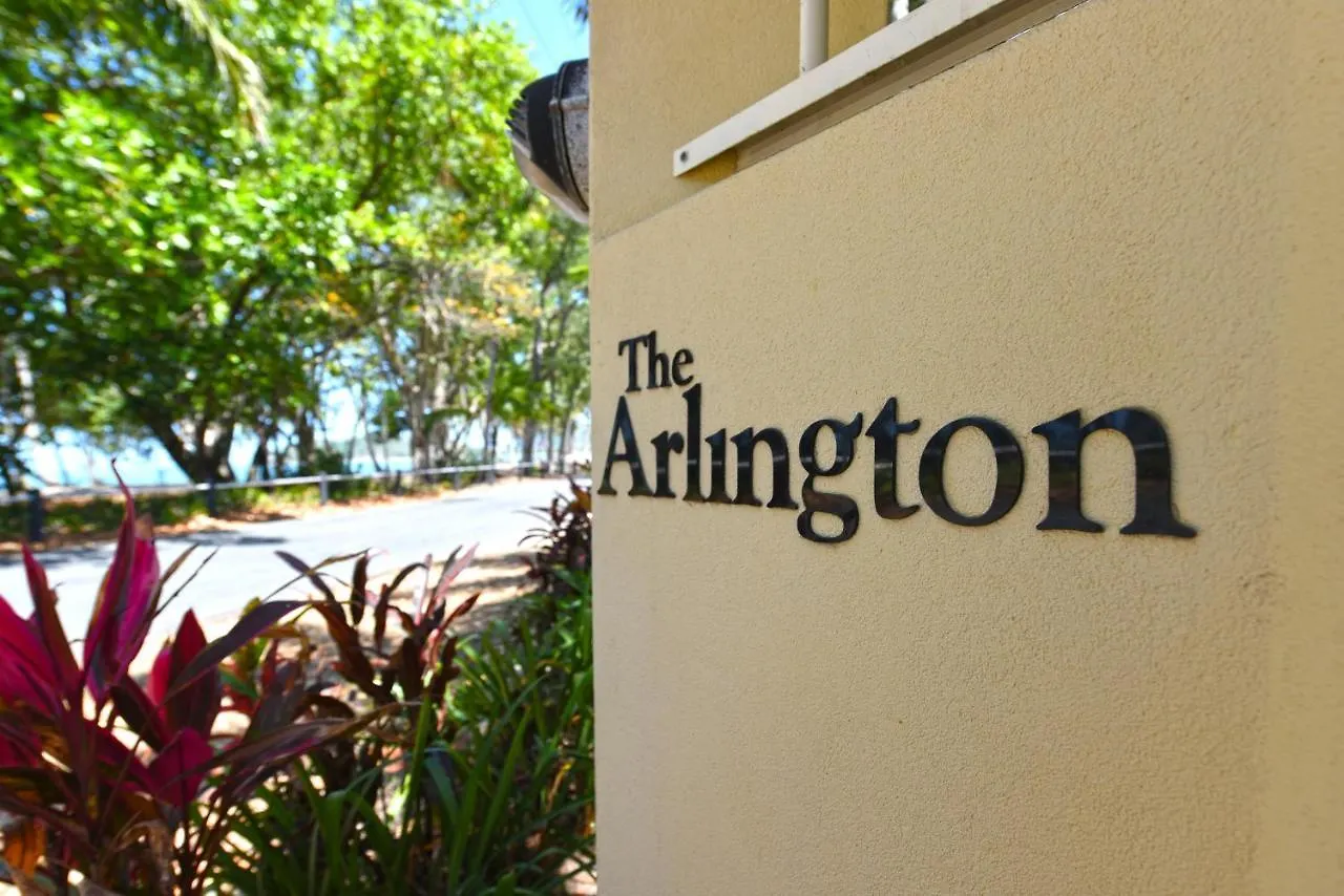 Arlington Apartments Clifton Beach 0*,